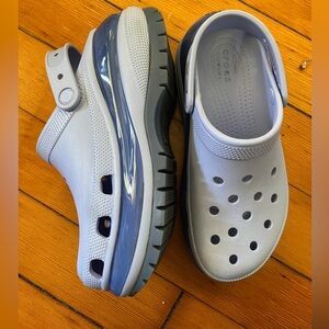 Platform jelly mega crush crocs purple